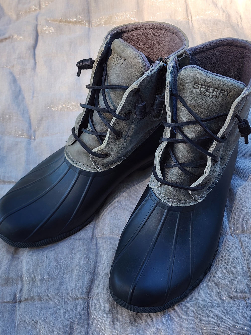 Sperry Womens Black/Gray Duck Boots